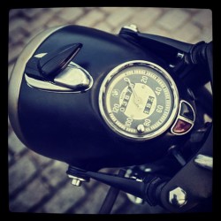 bcncaferacer:  Bmw R69S by @caferacerdreams … Stay tuned for