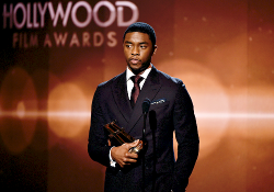 ikonicgif:  Chadwick Boseman and Chris Pratt onstage during the