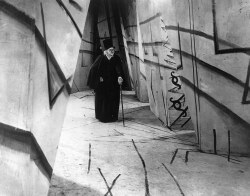 magictransistor:  Robert Wiene. The Cabinet of Dr. Caligari.