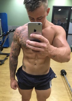 bradinmpls:  things I don’t see at my gymlooking for a FWB,