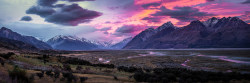 sitoutside:   Mt Cook Sunrise   by  Colin_Bates  