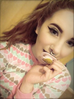 princesspeachykitty:  Wearing my paci I decorated myself 