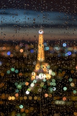 visualechoess:  Bokeh parisien by: Lamirgue Guillaume 