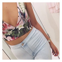 darkhairedandglamorous:  Just couldn’t leave Topshop without