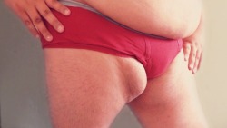 bigfatbat:  bigfatbat:  Thought I’d give my thighs another