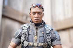 shadesandsupers:  Falcon Sixth Scale Figure