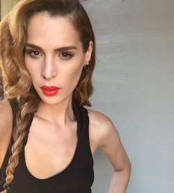 dragqueengalore: Carmen Carrera Shuts The Game Down  Seriously,