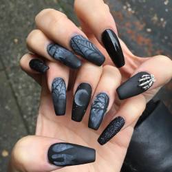 socialpsychopathblr:  Nails by Priscilla