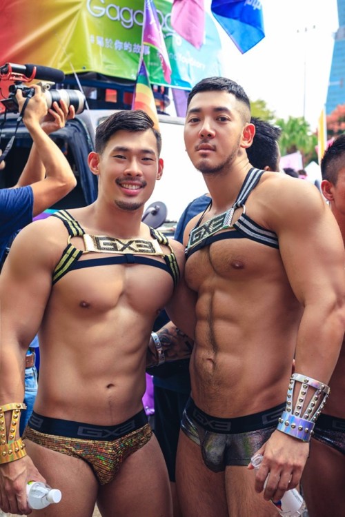 hairy-asian-men:   https://hairy-asian-men.tumblr.com - Hot Hairy
