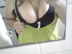 hornycutebunny:  Last picture of my day at work, do you like