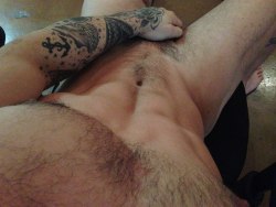 HOT HAIRY CHESTED MEN