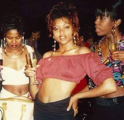 ceeceeairo:  goddessintheraw:  Taraji before the fame.   Yaaaassss