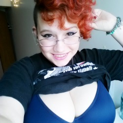 squishysuccubus:  Oh no, my boobs popped out… Whatever will