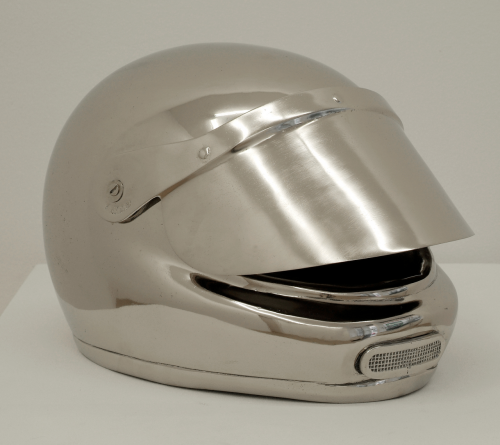 ortut:Subodh Gupta - Hamlet’s Helmet, 2003(Polished stainless