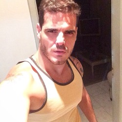 beardburnme:  faelrio 