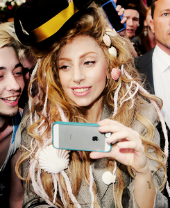 ladyxgaga:  Gaga in London earlier today. 