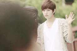 pandreos:  myungsoo and the statues     