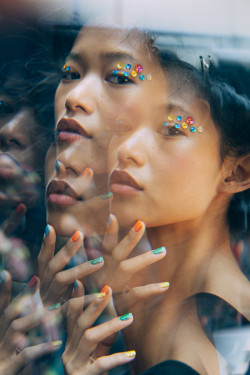 ggypsychedelicc:Ashish // LFW SS16 Backstage Photographer: Eva