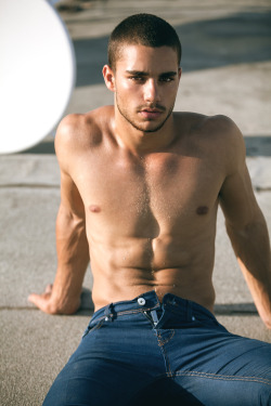 Follow Master Brandon  View the archive