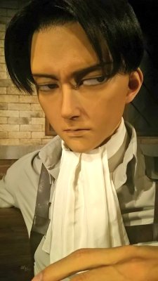 Additional close-ups of Levi & Eren’s clonoids at Universal