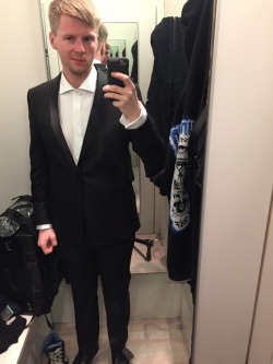 adamabdl:Just a spot of suit shopping. :) DAMN! Such a handsome