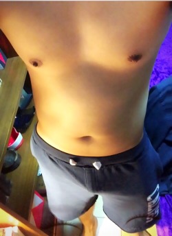 asiatwderek:  My sensitive nipples! 