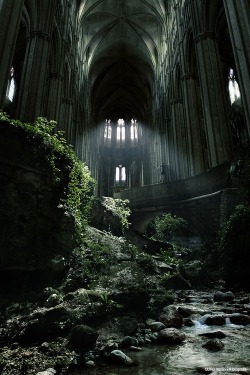 wasbella102:  Abandoned church in St. Etienne