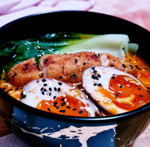 When I die, there better be ramen and sushi. 🍜🍣 - #food