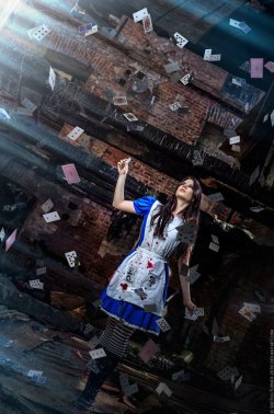 groteleur:  Alice Madness Returns From Lara Croft’s boobs to