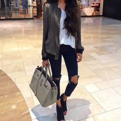 klaoudyna:    @klaoudyna   