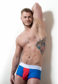 hotfamousmen:  Austin Armacost