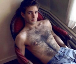 I Love Young Hairy Men