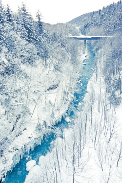 senerii:  Frozen blue river         