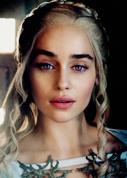 fassyy-blog: The Blood of Aegon the Dragon flows in her veins.