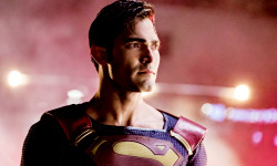 litoshernandos: Tyler Hoechlin as Superman