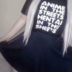 bettyissuperserial:  I would wear this shirt everywhere 