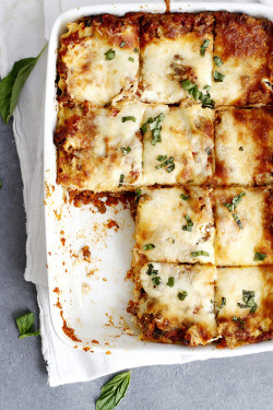 prettypasta:  Lighter Lasagna Bolognese