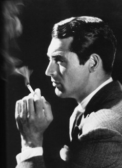 wehadfacesthen:  Cary Grant, 1933, photo by John Engstead