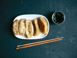 foodopia:  Dinner Tonight: Classic Chicken Potstickers + Chinese