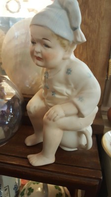 thriftstoreoddities:  Found this weird baby Ted Cruz pooping