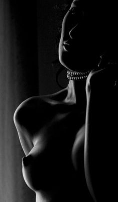 Sensual hot girls masturbating live on free adult webcams Click