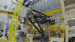 txchnologist:  Powerful Space Telescope Does A Test Stretch What