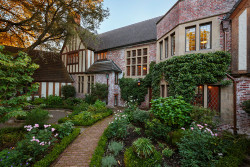 georgianadesign:  1927 historic Tudor rejuvenation. Interior