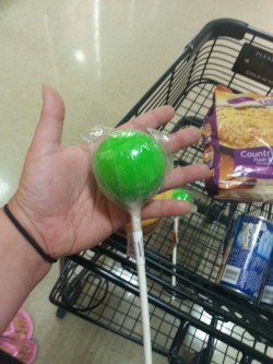 the-sexy-chicken:  the-sexy-chicken:  Really big lollipop…