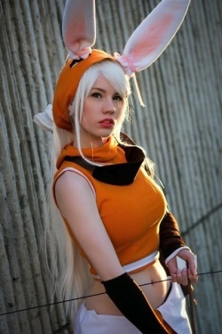 iriscosplay:  Model: charmiesweetsFor more Hot Super Hero ladies