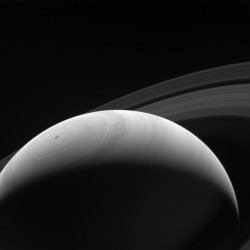 the-beauty-of-space:  Sunrise over Saturn