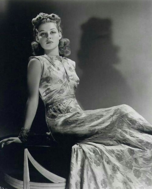classic-hollywood-glam:Ann Sheridan https://painted-face.com/