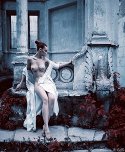 amazing beauty:Awa Hateky.best of erotic photography:www.radical-lingerie.com