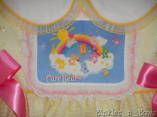 huggiesandkisses:  bbybrr:  Care Bears!  I have a bib made of the fabric in that first picture, the cloth dip :) 