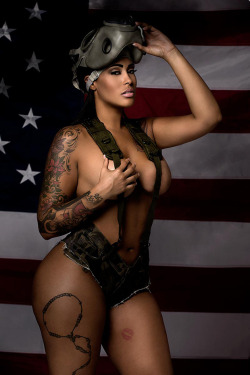 nappyafro:  Certified Bangers: Tatted Up Holly, Egypt SeLinda,